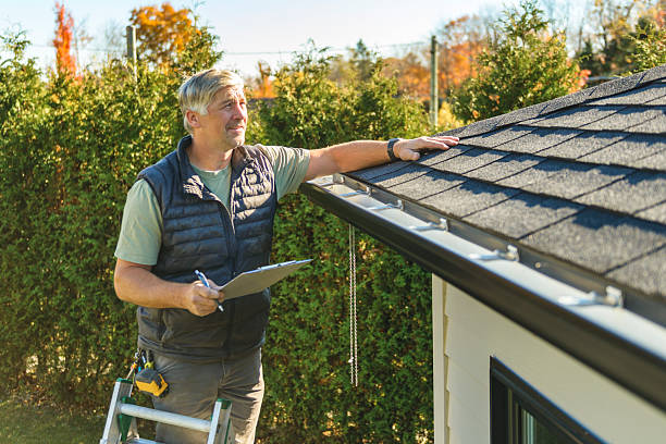 Professional Roofing technician working in Mooreville, MS